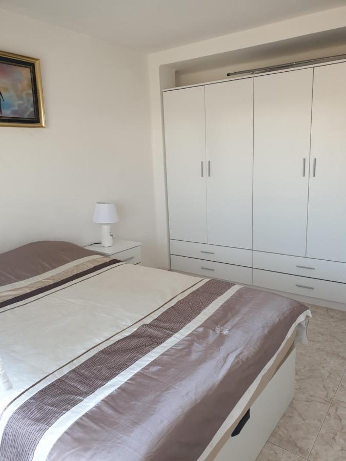 Rooms Nice And Quite Valencia Exterior photo